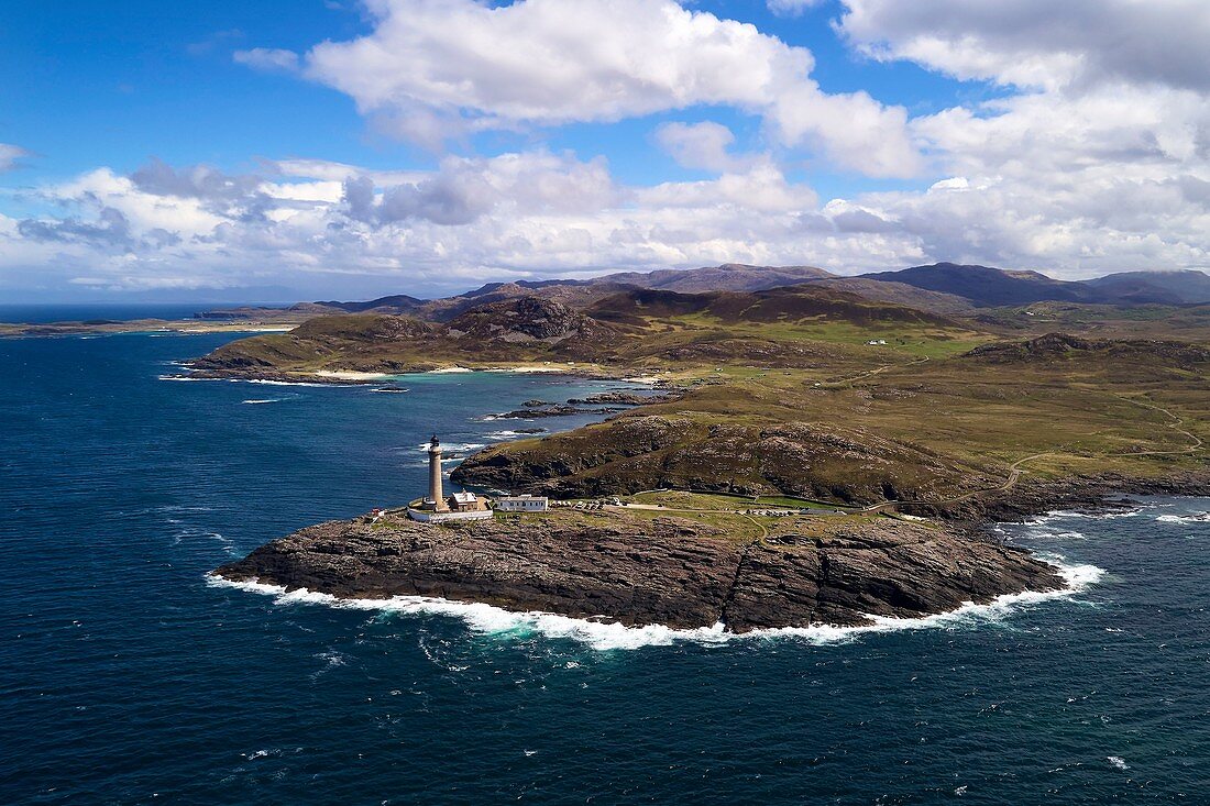 Vereinigtes Königreich, Schottland, Highland, Halbinsel Ardnamurchan, Lochaber, Leuchtturm von Point of Ardnamurchan (Luftaufnahme)