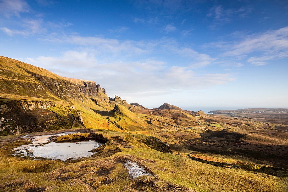 United Kingdom, Scotland, Highlands, Inner Hebrides, Isle of Sky, Trotternish Peninsula, the iconic landscape of Quiraing in Winter