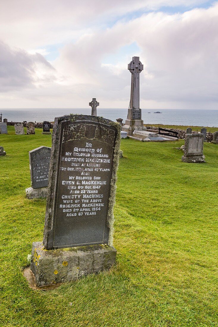 Vereinigtes Königreich, Schottland, Highland, Innere Hebriden, Isle of Skye, Trotternish, Kilmuir, Friedhof und Denkmal für Flora Mac Donald
