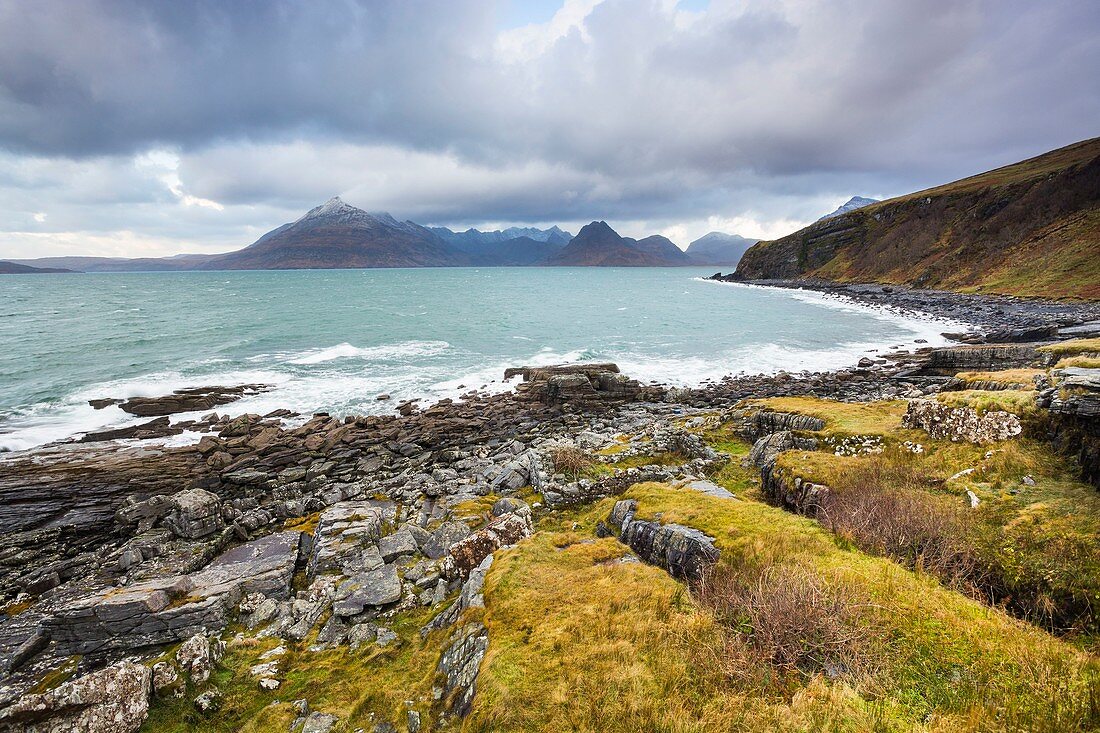 United Kingdom, Scotland, Highlands, Inner Hebrides, Isle of Sky, Elgol, view on the Cuillin Hills from Elgol