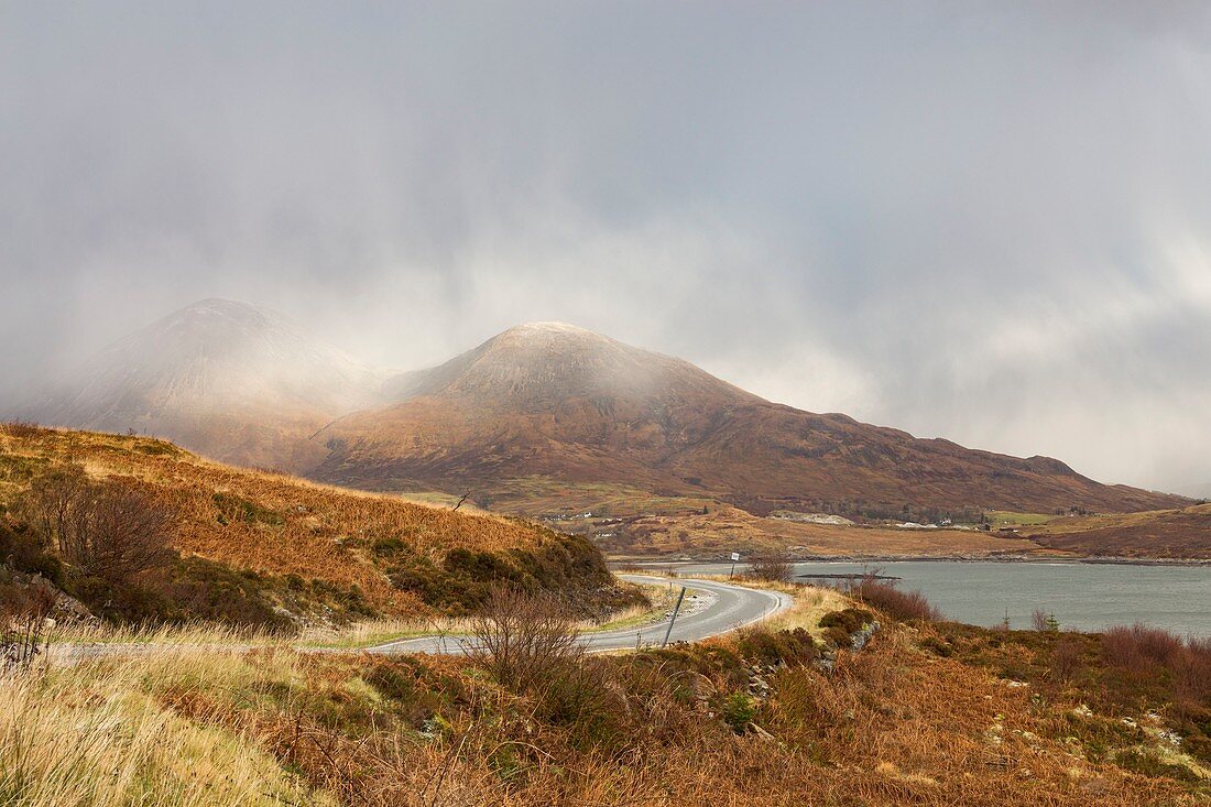 United Kingdom, Scotland, Highlands, Inner Hebrides, Isle of Sky, road on the side of Loch Slapin