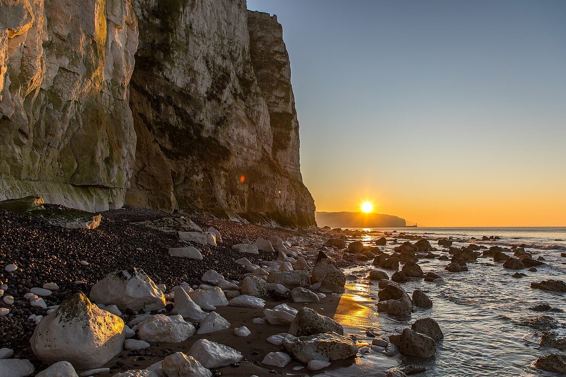 Sonnenuntergang Über den Klippen von Mers-Les-Bains, Somme, Picardy, Hauts-De-France und Le Treport