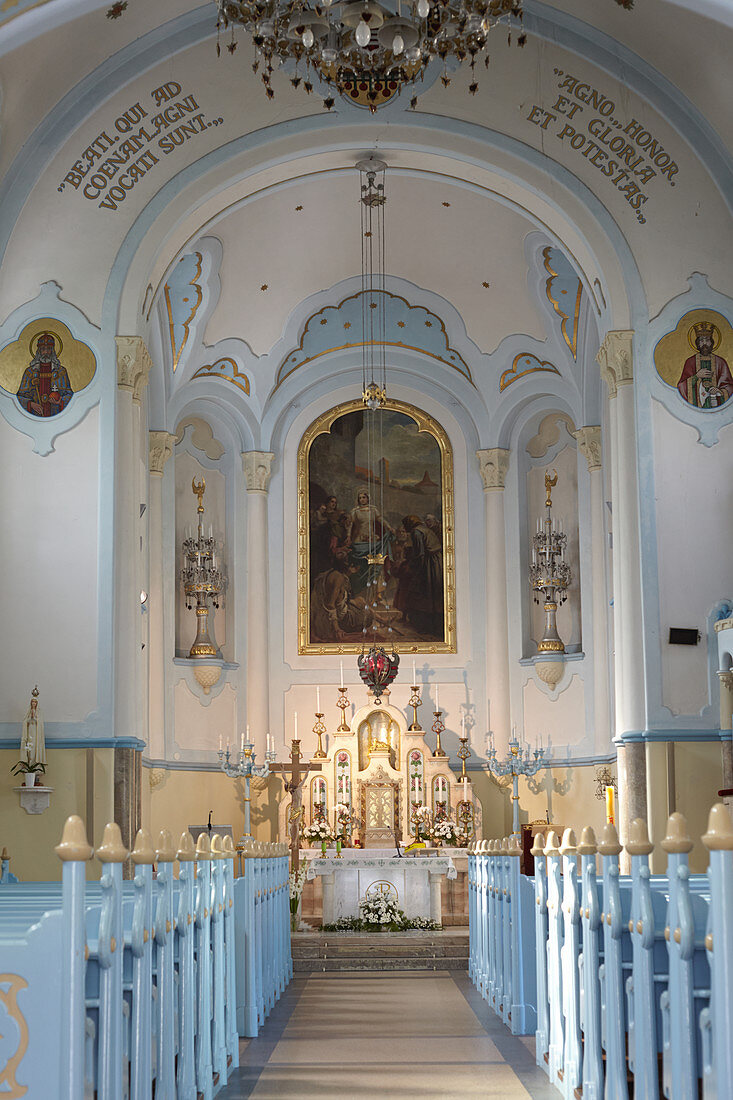 Altar der St. Elisabethkirche in Bratislava, Slowakei