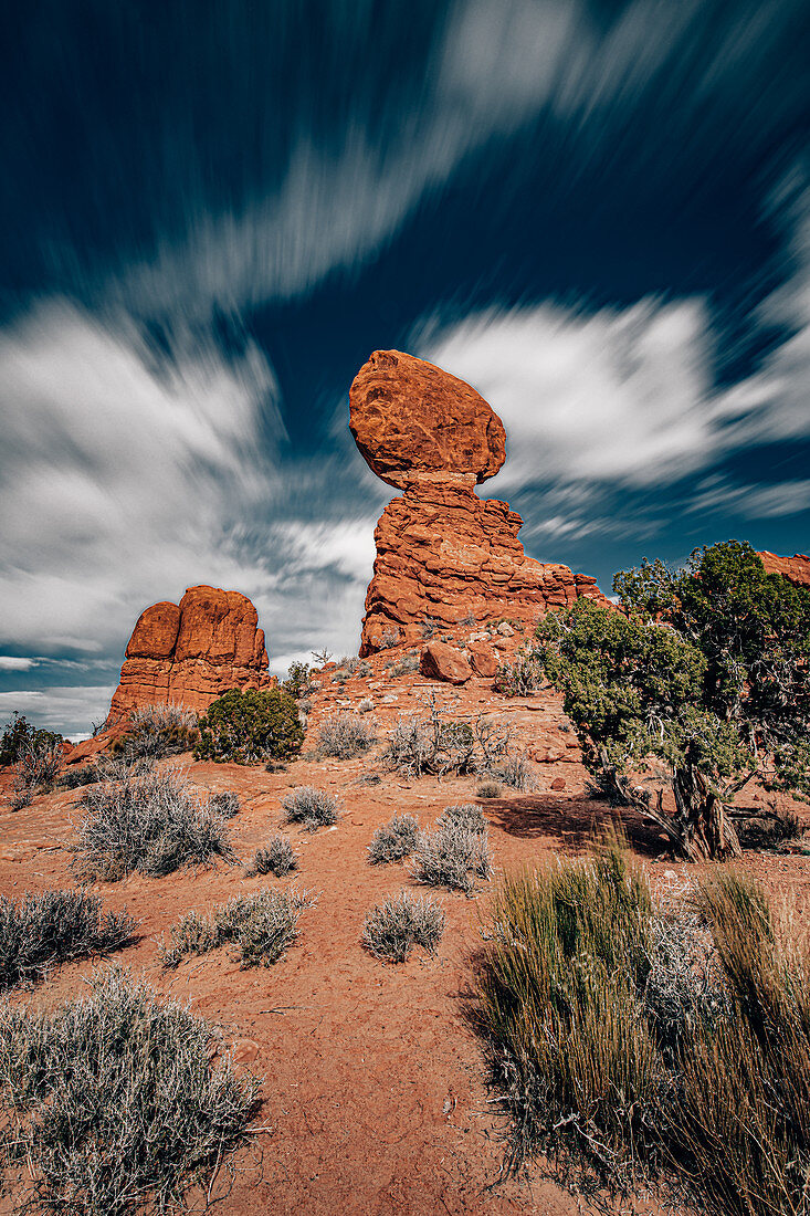 Balanced Rock im Arches Nationalpark, Utah, USA, Nordamerika