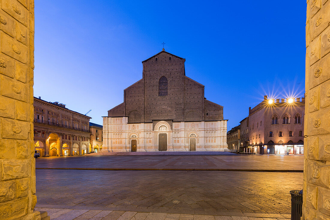San Petronio church in Maggiore square at twilight. Bologna, Emilia Romagna, Italy, Europe. 