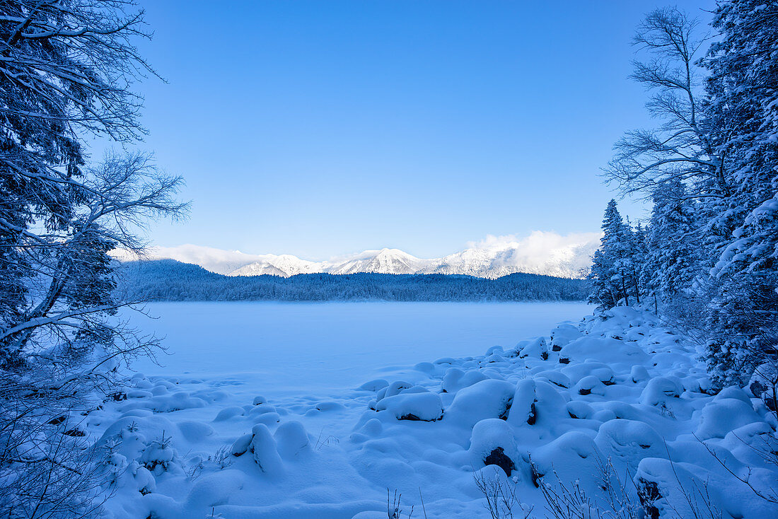 Completely frozen Eibsee, Grainau, Upper Bavaria, Bavaria, Germany