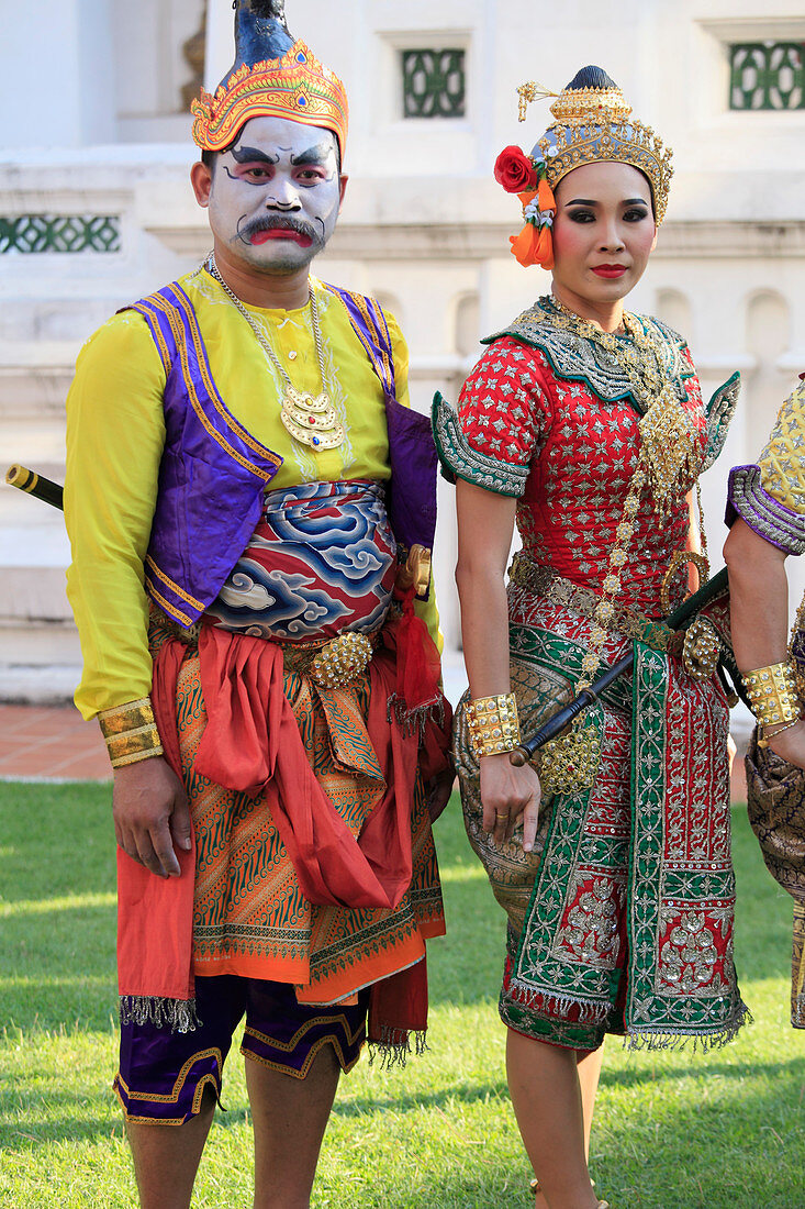 Thailand, Bangkok, traditionelle thailändische Tänzer