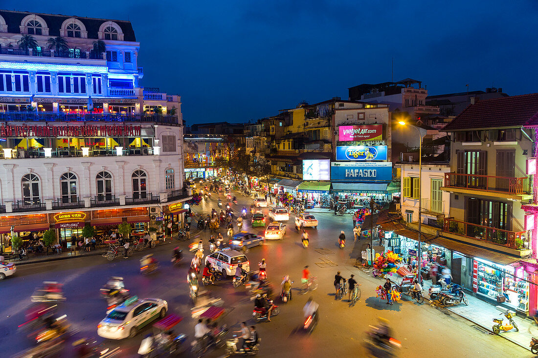 Dusk in Hanoi Old Quarter, Hanoi, Vietnam