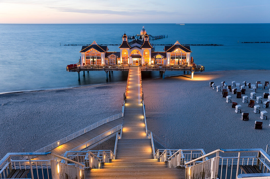 Pier at Sellin, Rügen Island, Baltic coast, Mecklenburg-Western Pomerania, Germany