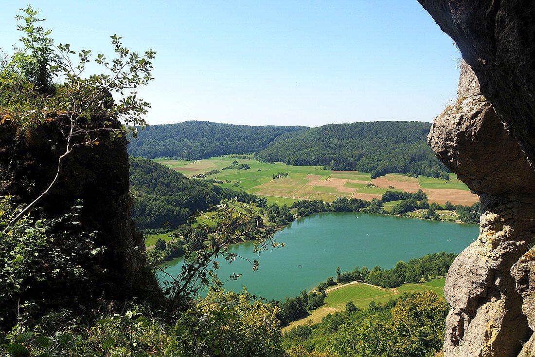 Hersbrucker Schweiz über dem Happurger Stausee bei Hersbruck, Landschaft, Wälder, Felder, Aussichtspunkt, Bäume, Wandern, Mittelfranken, Bayern, Deutschland