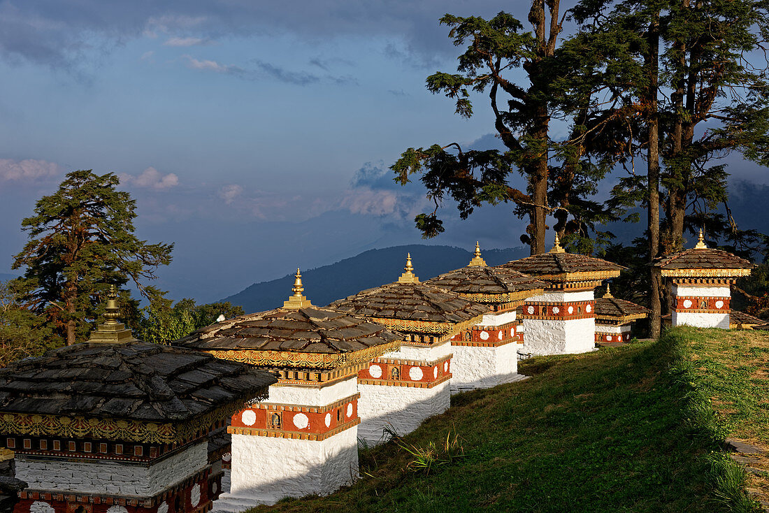 Chörten auf dem Dochu Pass zwischen Thimpu und Punakha, Bhutan, Himalaya, Asien