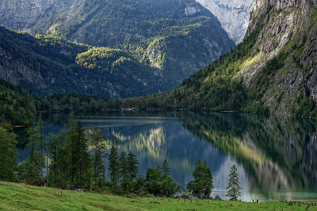 In the afternoon, the Obersee and the Fischunkelalm are in the shade.