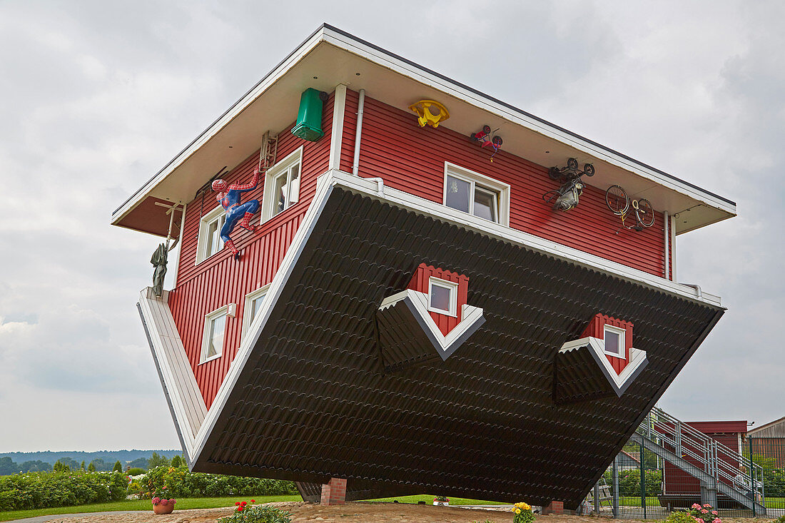 Das verrückte Haus, Bispingen, Süden der Lüneburger Heide, Niedersachsen, Deutschland, Europa 