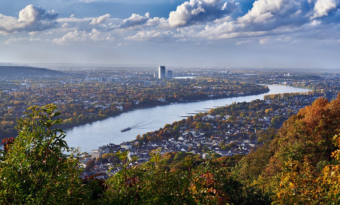 Blick auf Bonn vom Drachenfels, Siebengebirge, Königswinter, Nordhrein-Westfalen, Deutschland