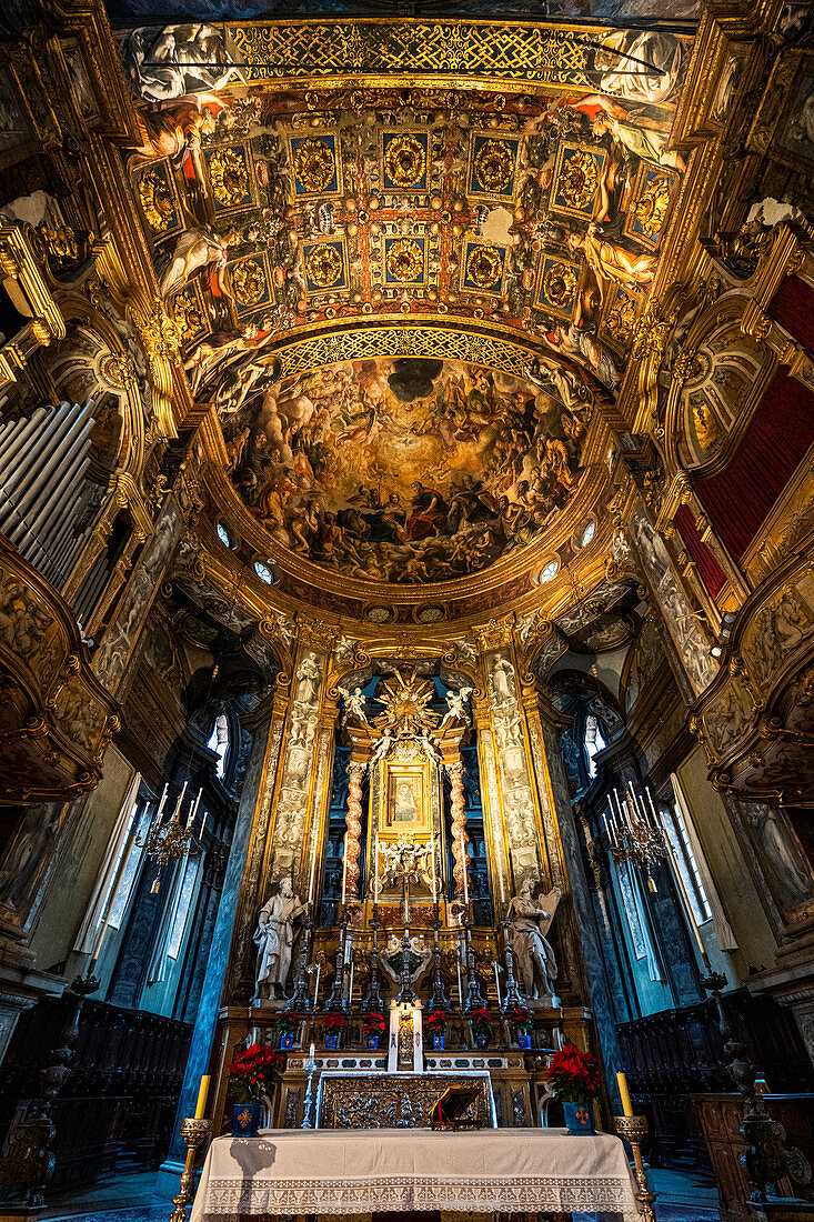 Ornate interior of the Basilica of Santa Maria della Steccata. Parma, Emilia Romagna, Italy, Europe.