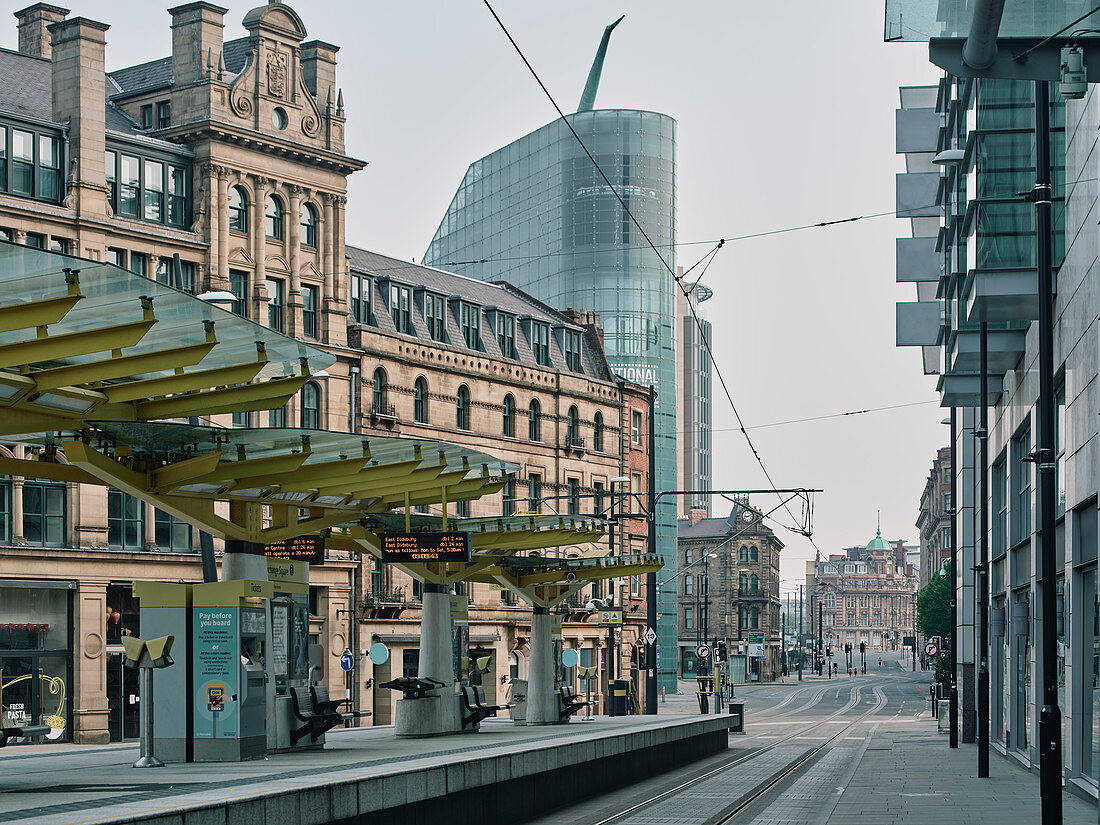 Verlassene Straßen im Stadtzentrum von Manchester während der Sperrzeit in der Coronavirus-Pandemie.