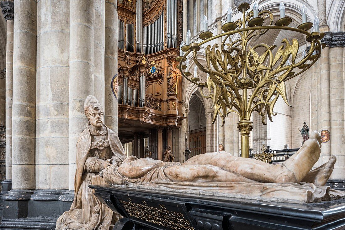 France, Pas de Calais, Saint Omer, the Gothic cathedral of Notre Dame de Saint Omer, tomb of Eustache de Croy, provost of Saint Omer died in 1530, represented twice kneeling in episcopal costume and lying naked