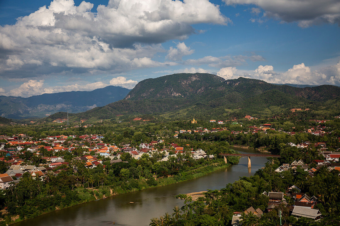 Blick vom Berg Phou Si in Luang Prabang, Laos, Asien