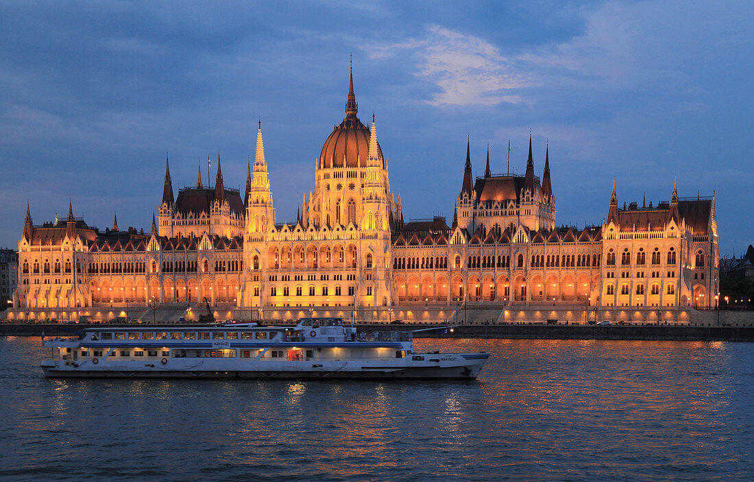 Hungary, Budapest, Parliament, Országház, Danube river, 