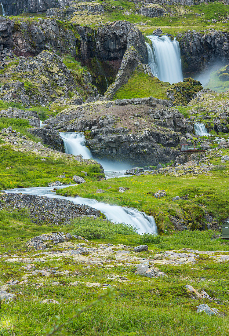 Dynjandi Wasserfall. Westfjorde, Island.l