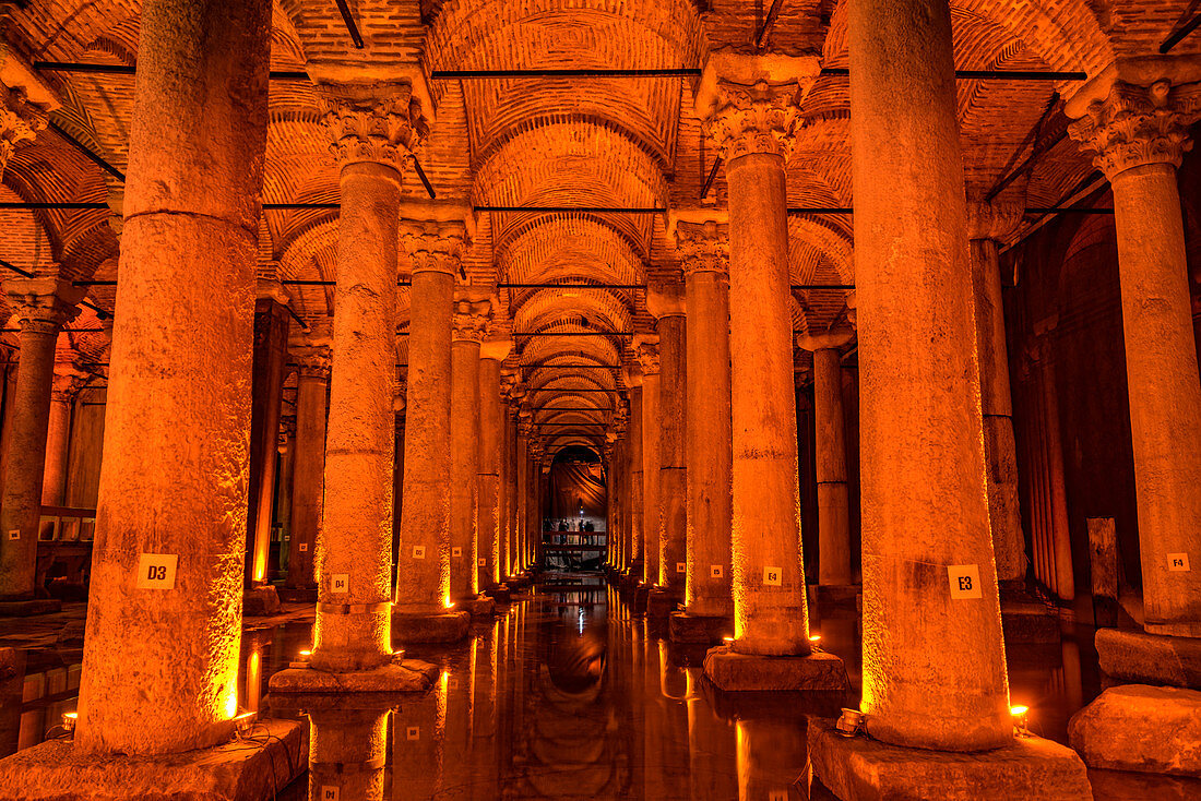 Zisterne Basilika, Istanbul, Türkei, Türkisch