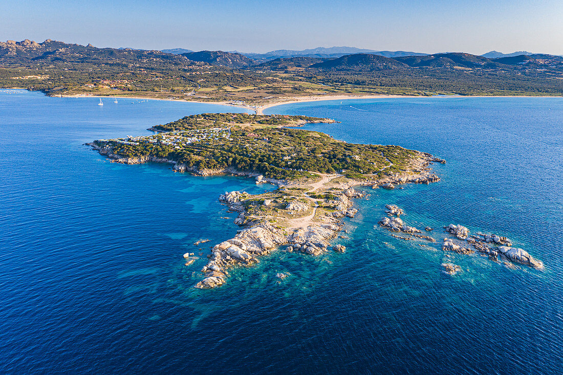 Isola dei Gabbiani (Insel der Möwen) in Porto Pollo, Palau, Olbia-Tempio, Sardinien, Italien