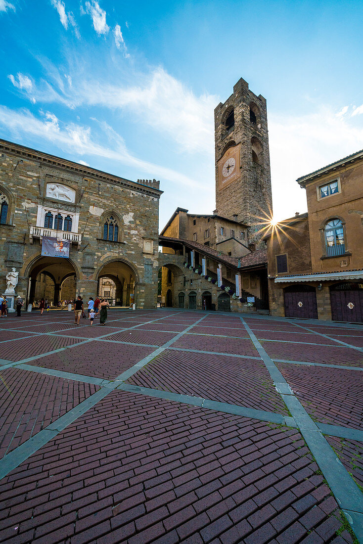 Civic Tower (Campanone), Piazza Vecchia square, Città Alta (Upper Town), Bergamo, Lombardy, Italy