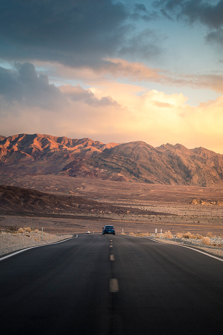 Straße US 190, Death Valley National Park, Kalifornien, USA