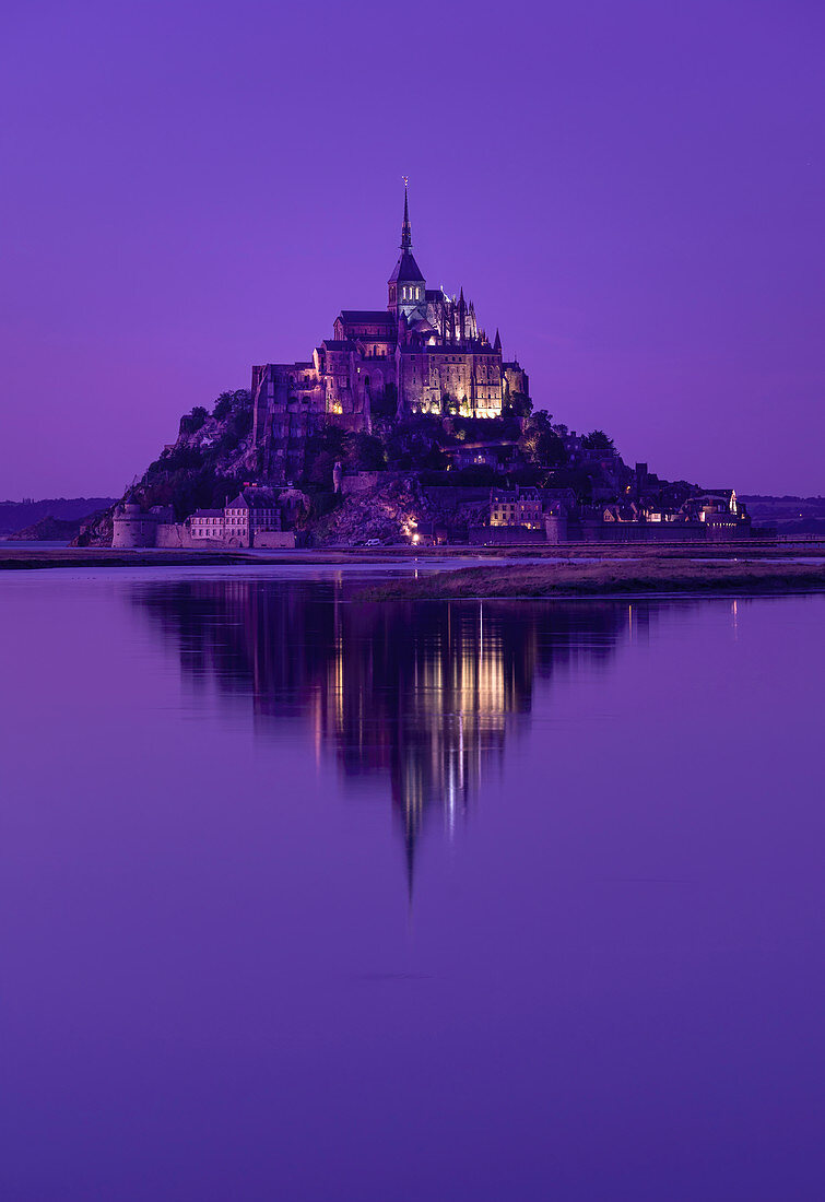 Mont St. Michel im Abendlicht, Dept. Manche, Frankreich, Europa