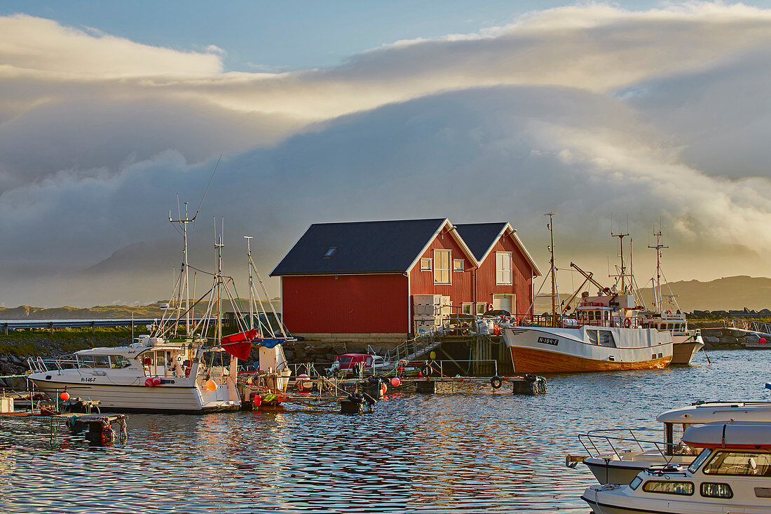 Boats in the port of Ramberg, Flakstadoeya, Lofoten, Nordland, Norway, Europe