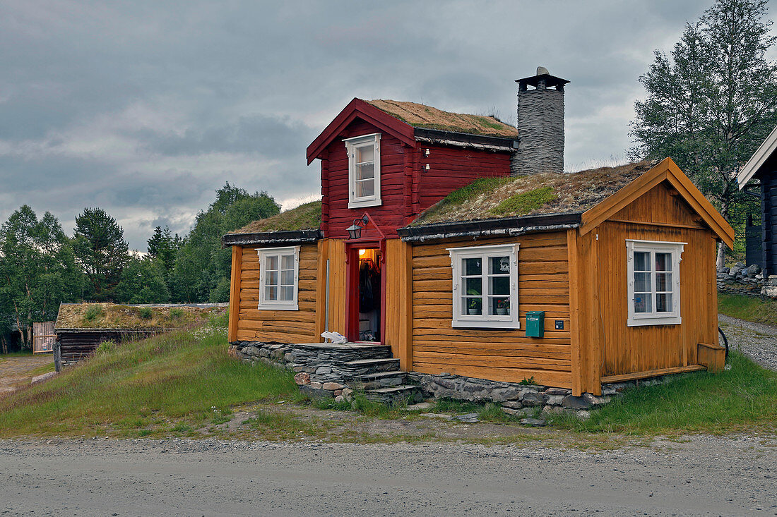 Wooden house in the mining town of Roeros, UNESCO World Heritage, Soer-Troendelag, Norway, Europe