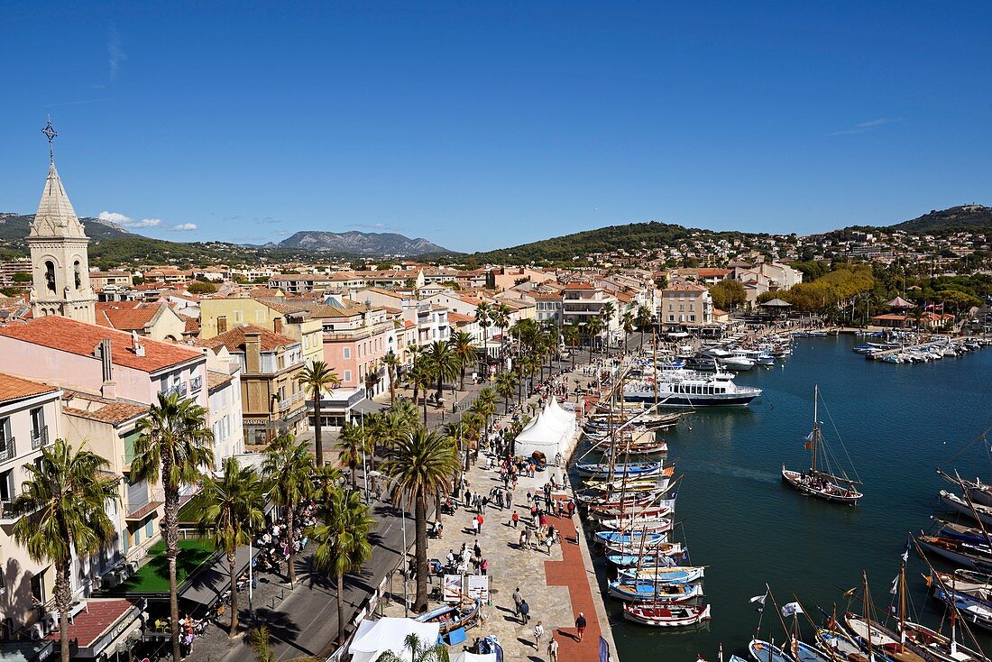 France, Var, Sanary sur Mer, from the Roman Tower, the port, traditional fishing boats, the Pointus, sea trip during the Heritage Days