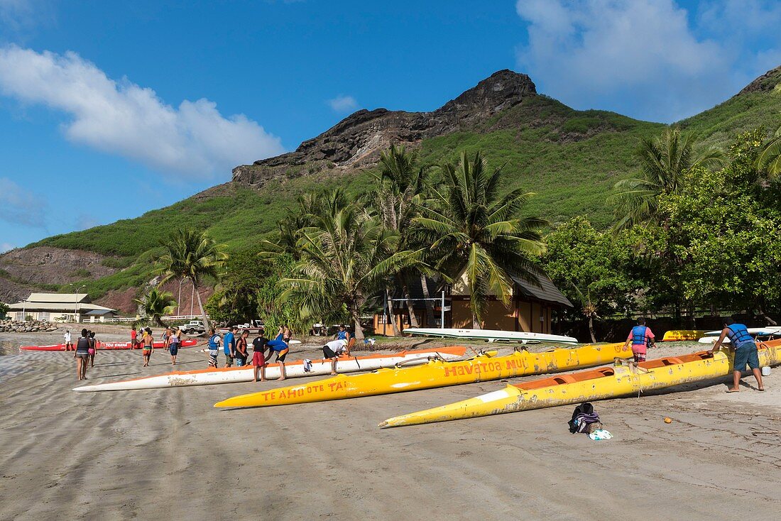 France, French Polynesia, Marquesas Archipelago, Ua Pou Island, Hakahau, outrigger canoes on the beach