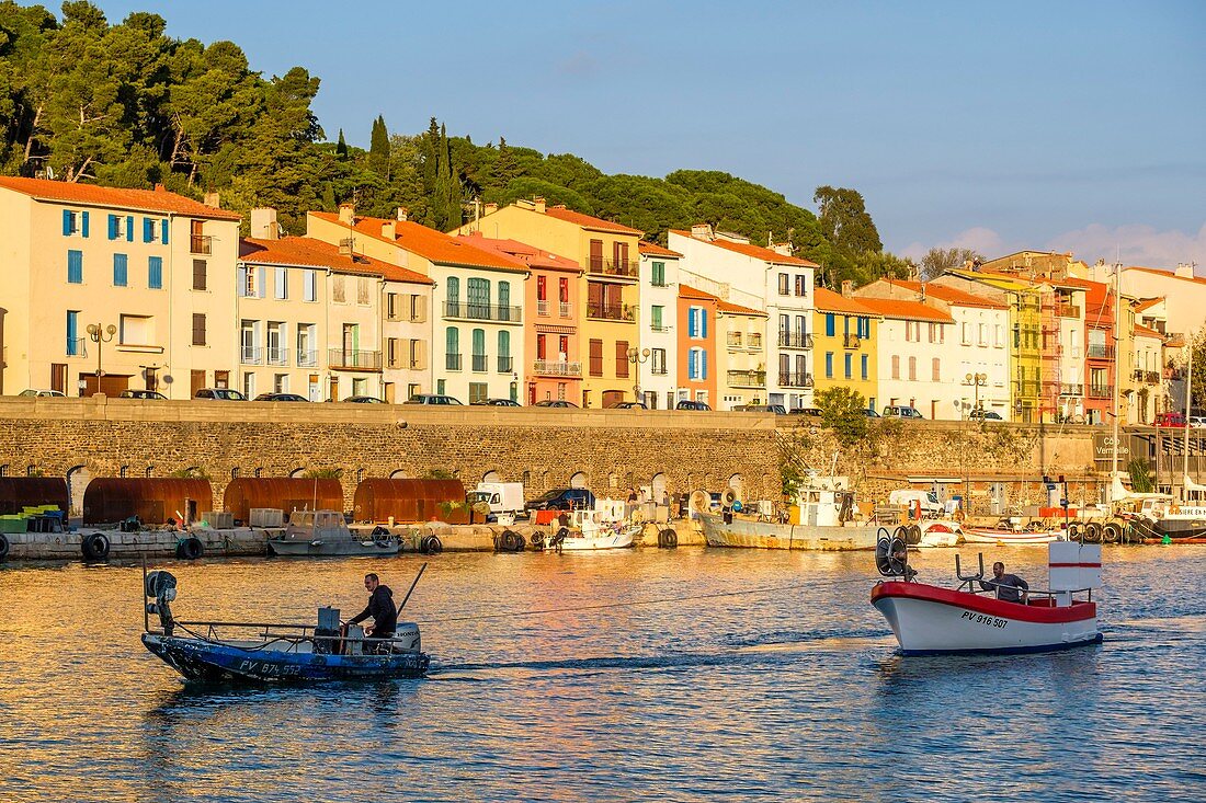 Frankreich, Pyrenäen Orientales, Côte Vermeille, Port-Vendres, Hafen, Quai du Fanal