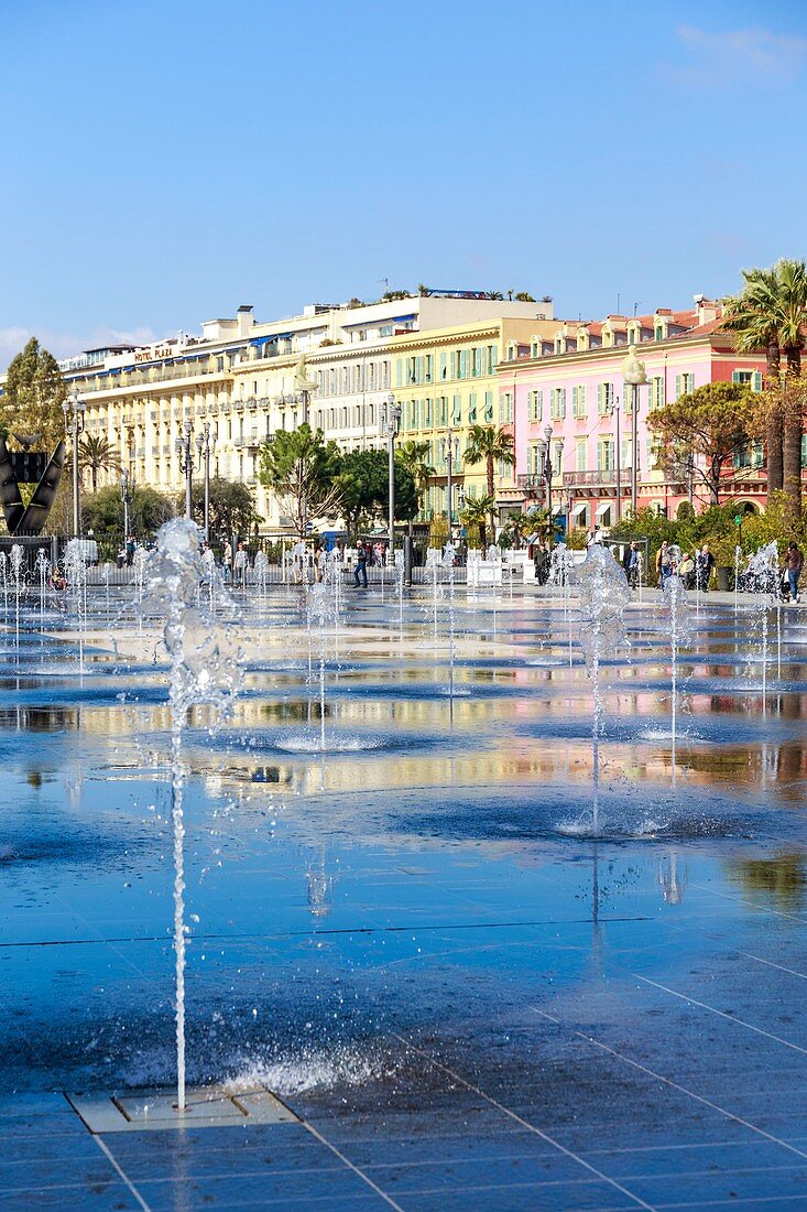 France, Alpes Maritimes, Nice, the promenade of Paillon or green casting, jets of water of the mirror of water of 3000 m2