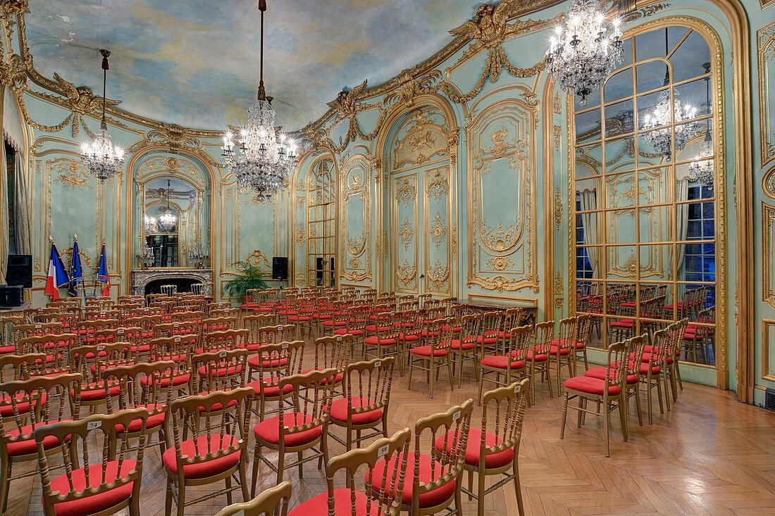 France, Paris, hotel de Behague, embassy of Romania, the Golden room