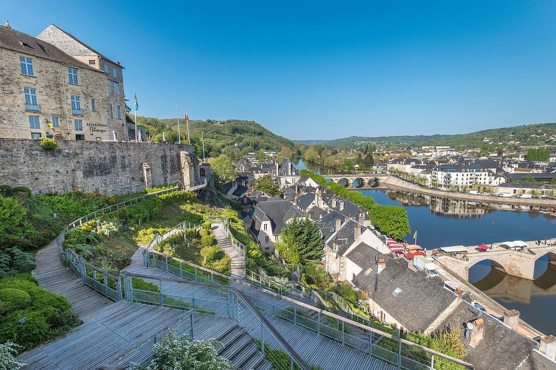 France, Dordogne, Perigord Noir, Terrasson Lavilledieu, town on the Vezere River banks