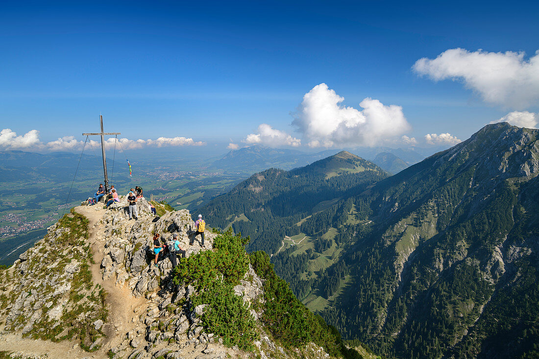 Several people stand at the summit of Rubihorn, Rubihorn, Allgäu Alps, Allgäu, Swabia, Bavaria, Germany