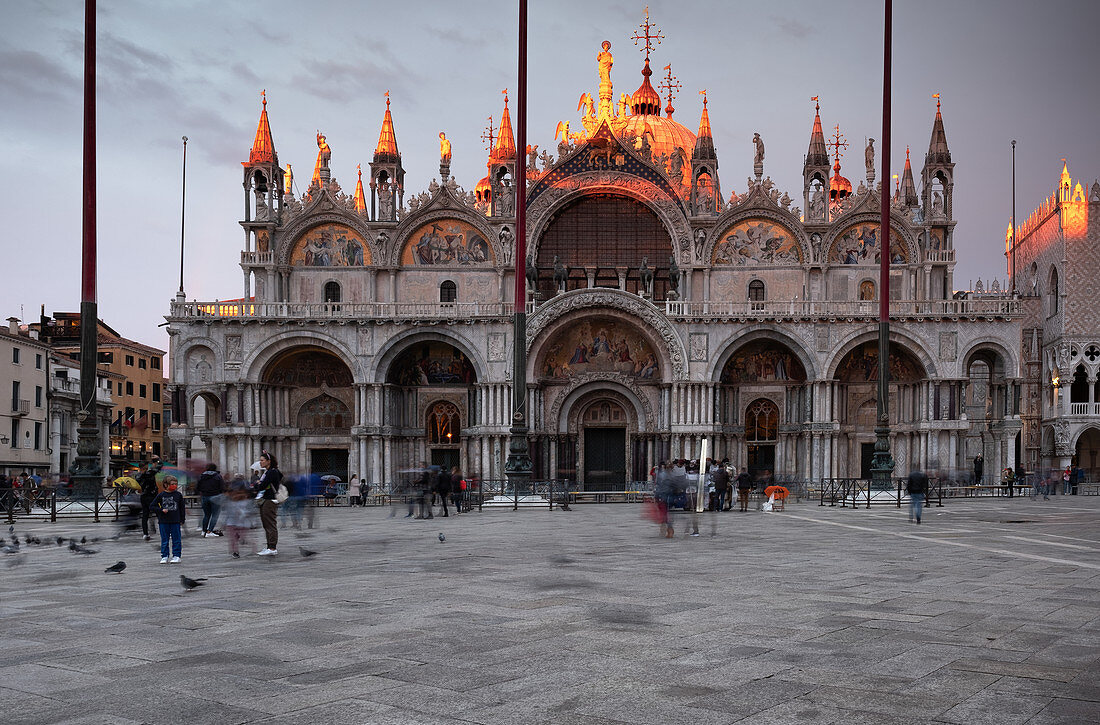 View of St. Mark's Basilica at sunset, Basilica San Marco, St. Mark's Square, Piazza San Marco, Venice, Veneto, Italy, Europe