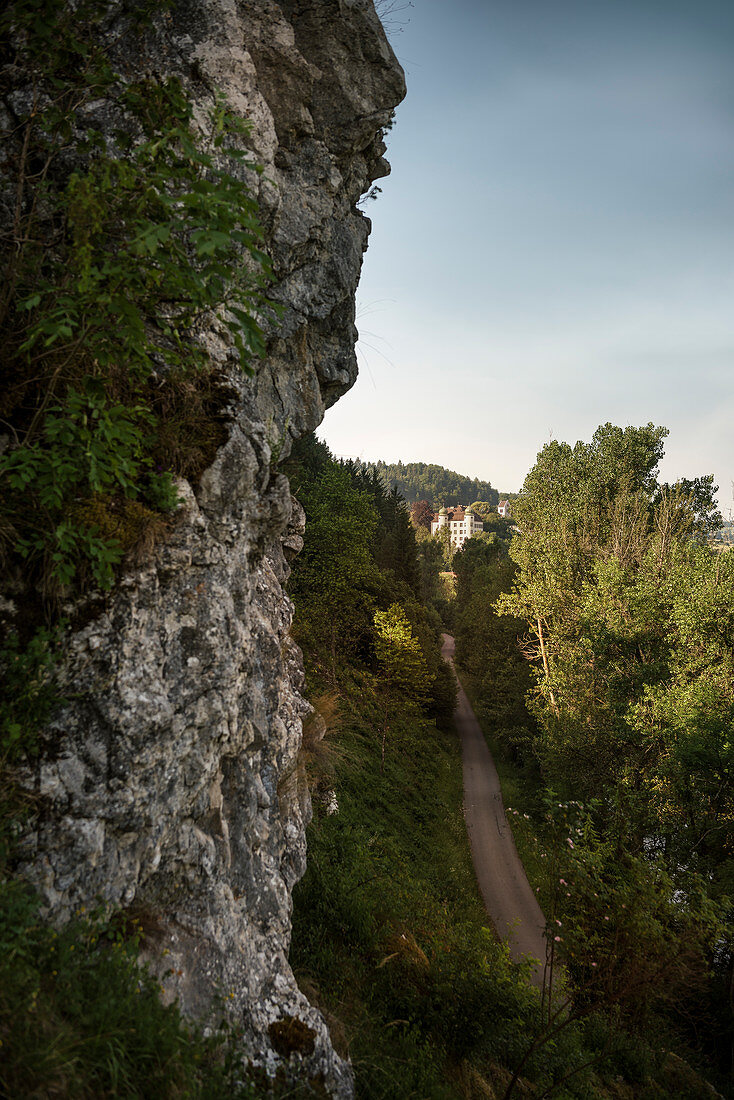 Blick zum Schloss Muehlheim, Mühlheim an der Donau, Baden-Württemberg, Deutschland