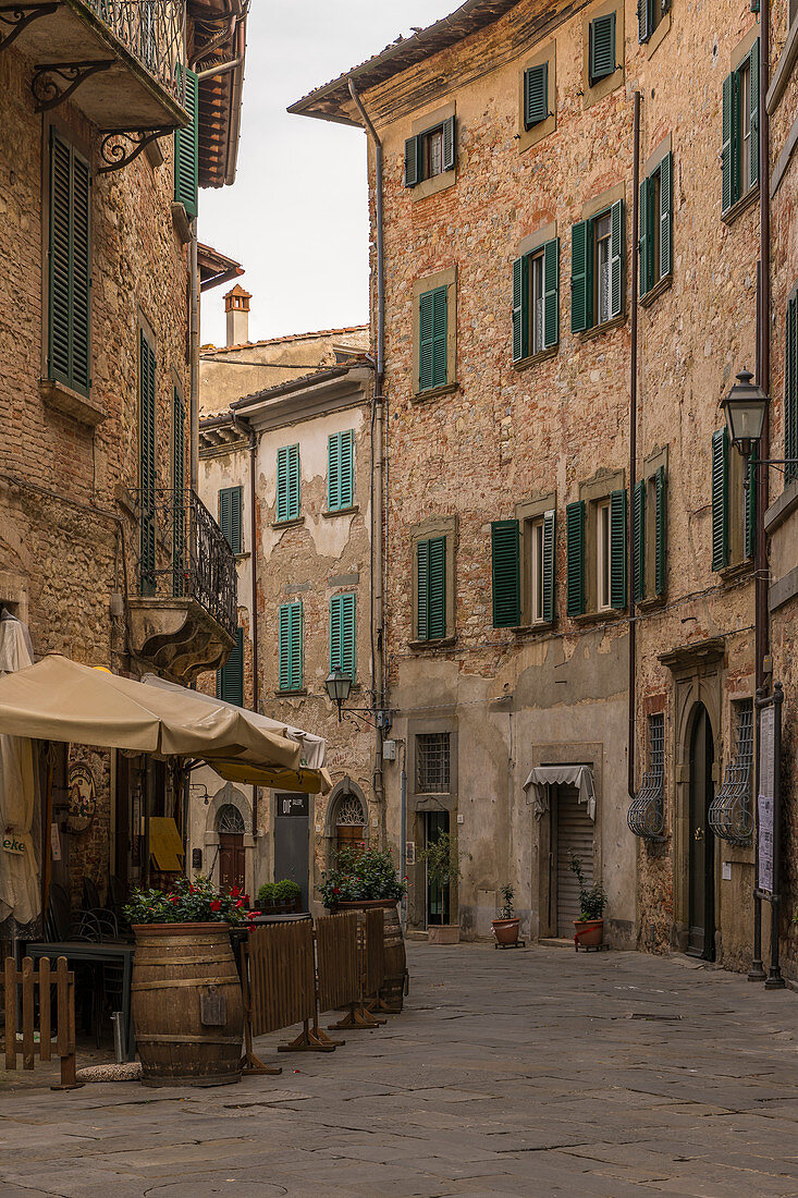 In the streets of Lucignano, Arezzo Province, Tuscany, Italy