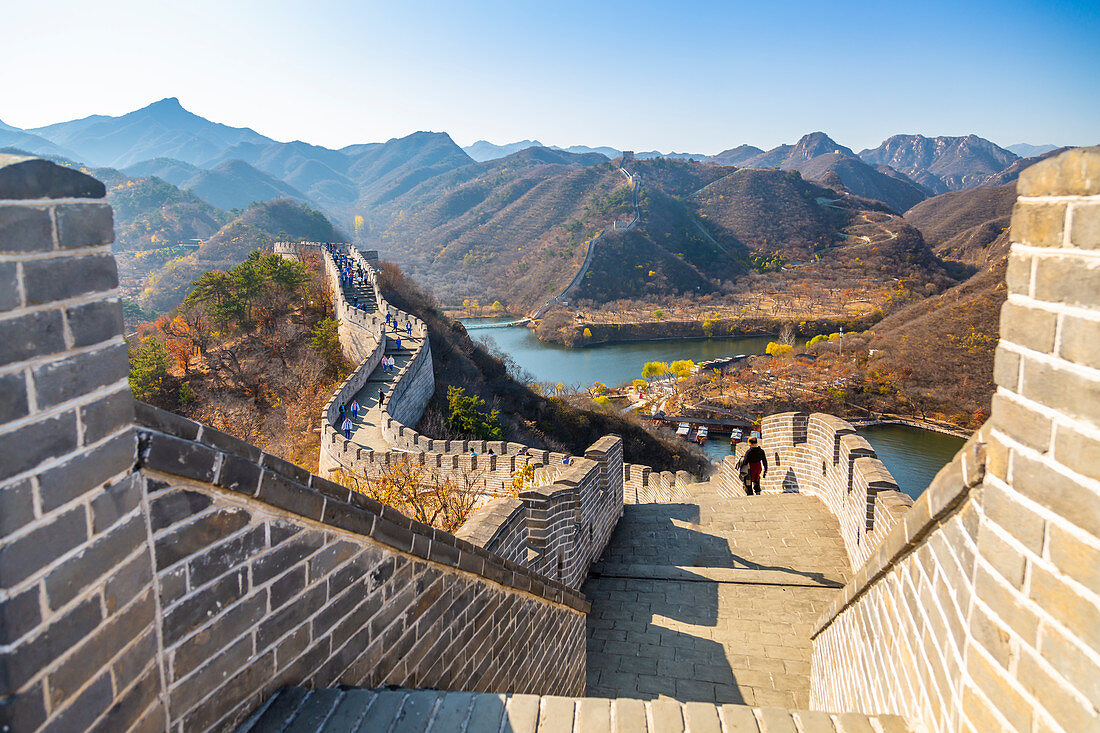 Ansicht der Chinesischen Mauer bei Huanghua Cheng (gelbe Blume), UNESCO-Weltkulturerbe, Xishulyu, Jiuduhe Zhen, Huairou, Volksrepublik China, Asien
