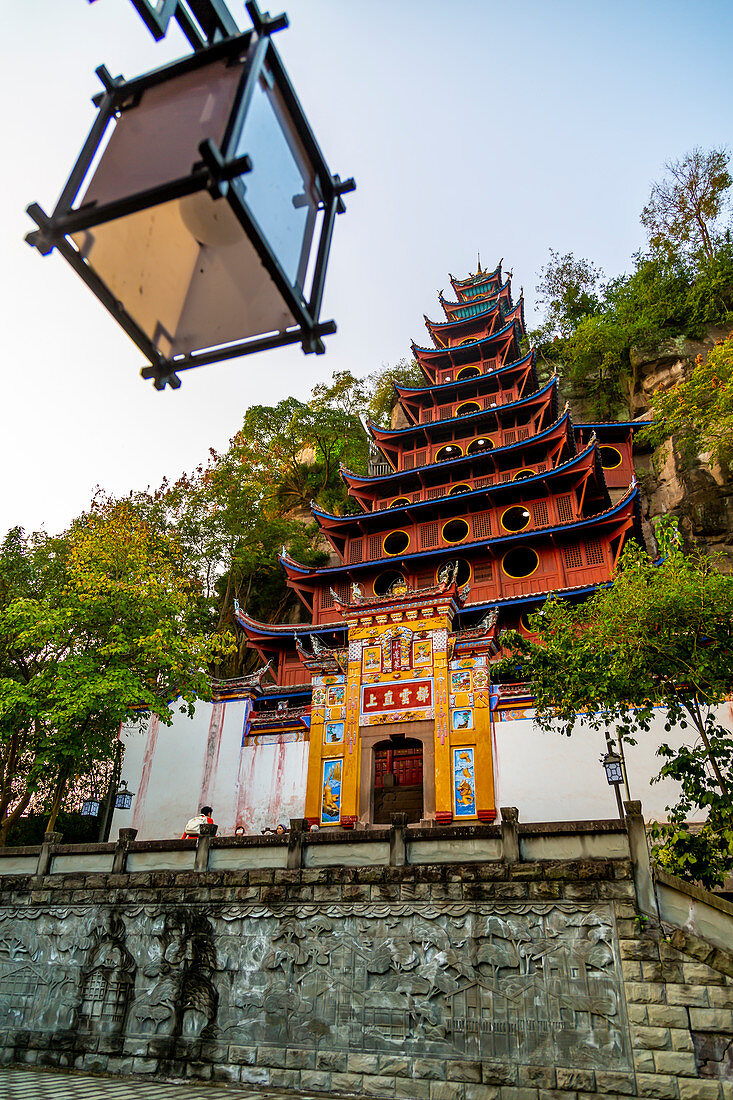 Ansicht der Shi Baozhai Pagode am Jangtse-Fluss nahe Wanzhou, Chongqing, Volksrepublik China, Asien