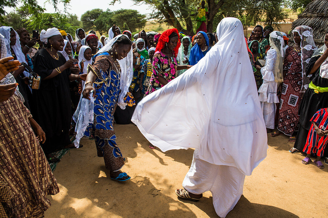 Hochzeitszeremonie in einem Dorf im südlichen Niger, Westafrika, Afrika