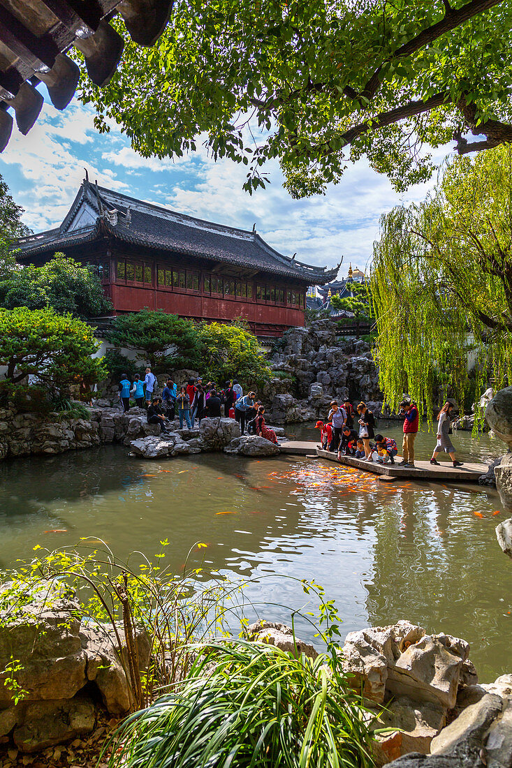 Ansicht der traditionellen chinesischen Architektur im Yu-Garten, Shanghai, China, Asien