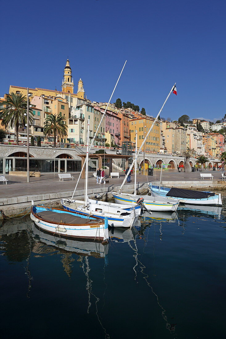 Vieux Port, Menton, Provence-Alpes-Côte d'Azur, Frankreich