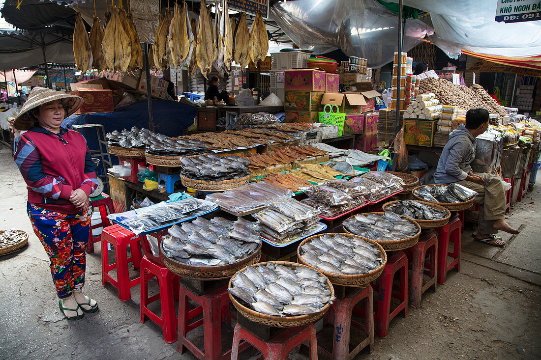 Fisch zum Verkauf am Chau Doc Markt, Chau Doc, An Giang, Vietnam, Asien
