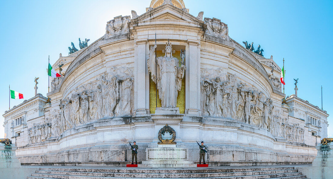 Grab des unbekannten Soldaten, Statue der Göttin Roma, Denkmal Vittorio Emanuele II, Altare della Patria (Altar des Vaterlandes), Rom, Latium, Italien, Europa