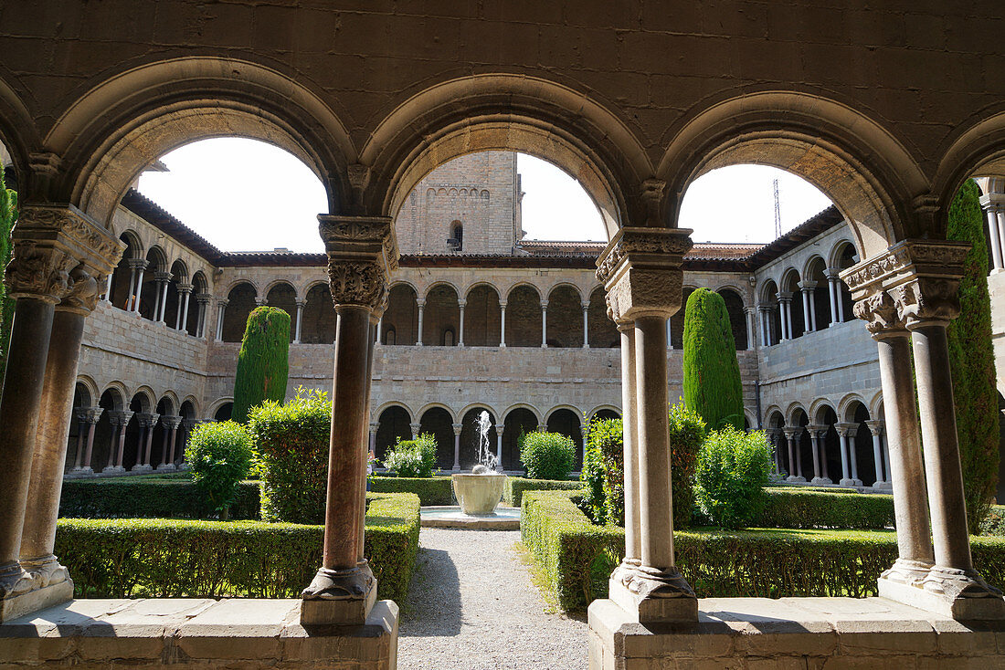 The cloister of Santa Maria de Ripoll Benedictine Monastery, Ripoll, Girona province, Catalonia, Spain, Europe