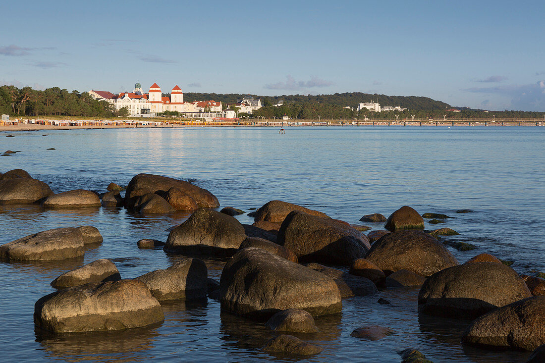 Blick zum Kurhaus, Binz, Rügen, Ostsee, Mecklenburg-Vorpommern, Deutschland